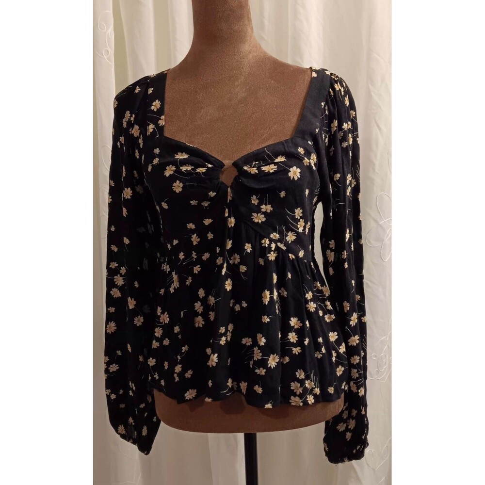 Women Sz Small Black Babydoll Top Ditsy Floral Sweetheart Neck Fairy Core Gothic